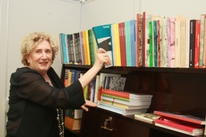 Universidade de São Paulo lança campanha “USP Mulheres – Elas podem” em apoio ao movimento ElesPorElas Universidade de São Paulo lança campanha “USP Mulheres – Elas podem” em apoio ao movimento ElesPorElas/
