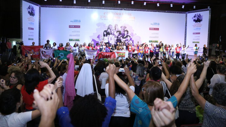 4ª Conferência de Políticas para as Mulheres termina e exige manutenção das conquistas de gênero 4ª Conferência de Políticas para as Mulheres termina e exige manutenção das conquistas de gênero/