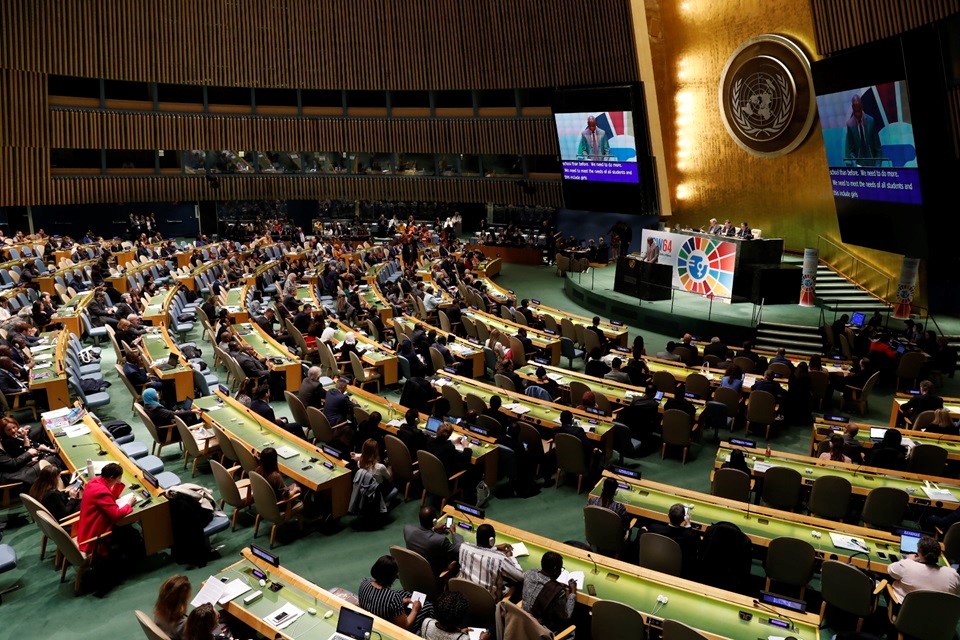 Estados Membros da ONU concordam em implementar integralmente a Declaração de Pequim sobre igualdade de gênero e eliminar lacunas que impedem os direitos das mulheres/phumzile mlambo ngcuka noticias igualdade de genero diretoria executiva csw 