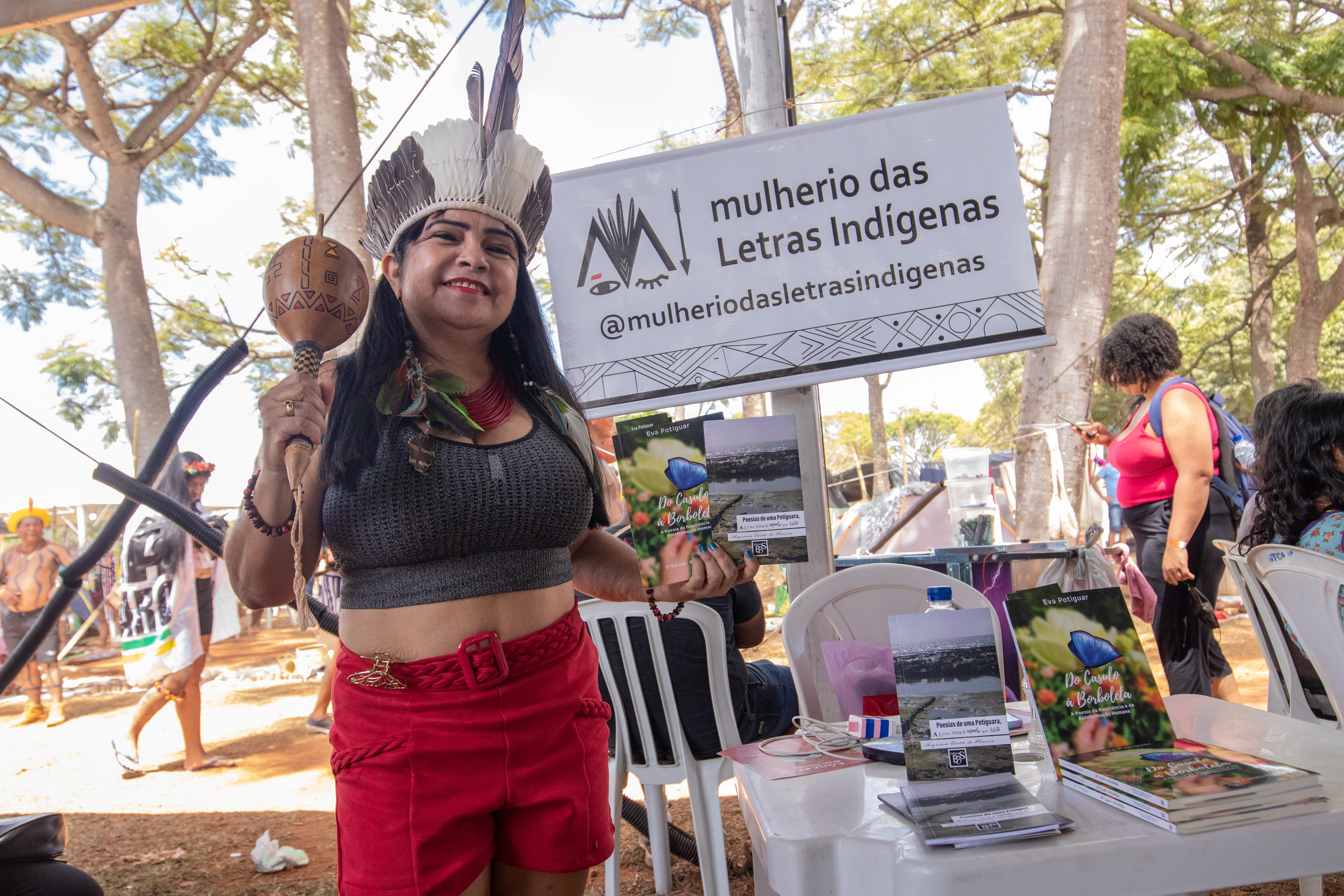 Mulheres estimulam produção literária e preservação das línguas indígenas Mulheres estimulam produção literária e preservação das línguas indígenas/noticias mulheres indigenas