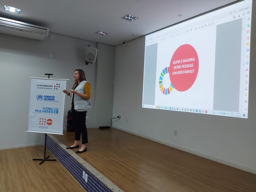 Mulheres de Boa Vista (RR) participam de oficina do programa Moverse voltada para o empreendedorismo/noticias mulheres refugiadas mulheres migrantes moverse empoderamento economico 