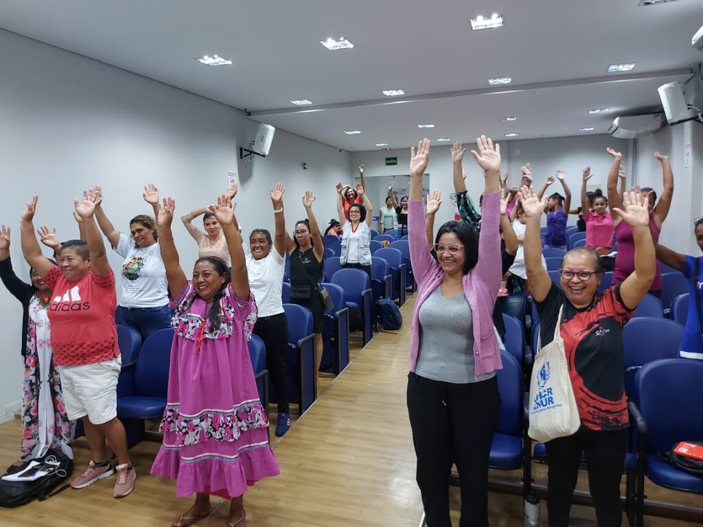 Mulheres de Boa Vista (RR) participam de oficina do programa Moverse voltada para o empreendedorismo/noticias mulheres refugiadas mulheres migrantes moverse empoderamento economico 