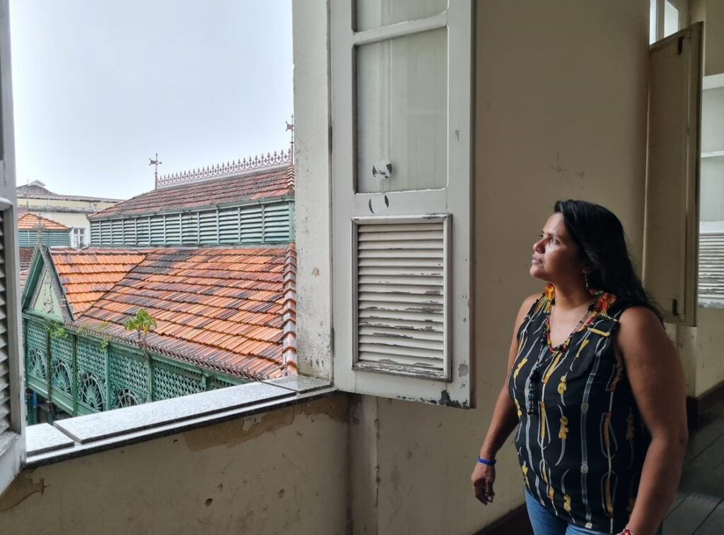 Representante do povo Tembé, Jomara é uma das mulheres que apoiam a construção de um sistema municipal de cuidados em Belém Representante do povo Tembé, Jomara é uma das mulheres que apoiam a construção de um sistema municipal de cuidados em Belém/ver o cuidado noticias mulheres indigenas empoderamento economico