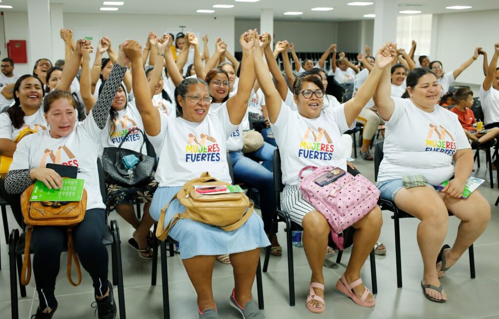 Refugiadas e migrantes venezuelanas ganham reforço para o empreendedorismo em Roraima Refugiadas e migrantes venezuelanas ganham reforço para o empreendedorismo em Roraima/noticias mulheres refugiadas mulheres migrantes empoderamento economico direitosdasmulheres