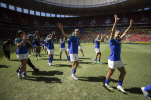 Na última Copa do Mundo de Marta, Seleção Feminina vai em busca de sua primeira estrela no maior Mundial de futebol feminino de todos os tempos/uma vitoria leva a outra 