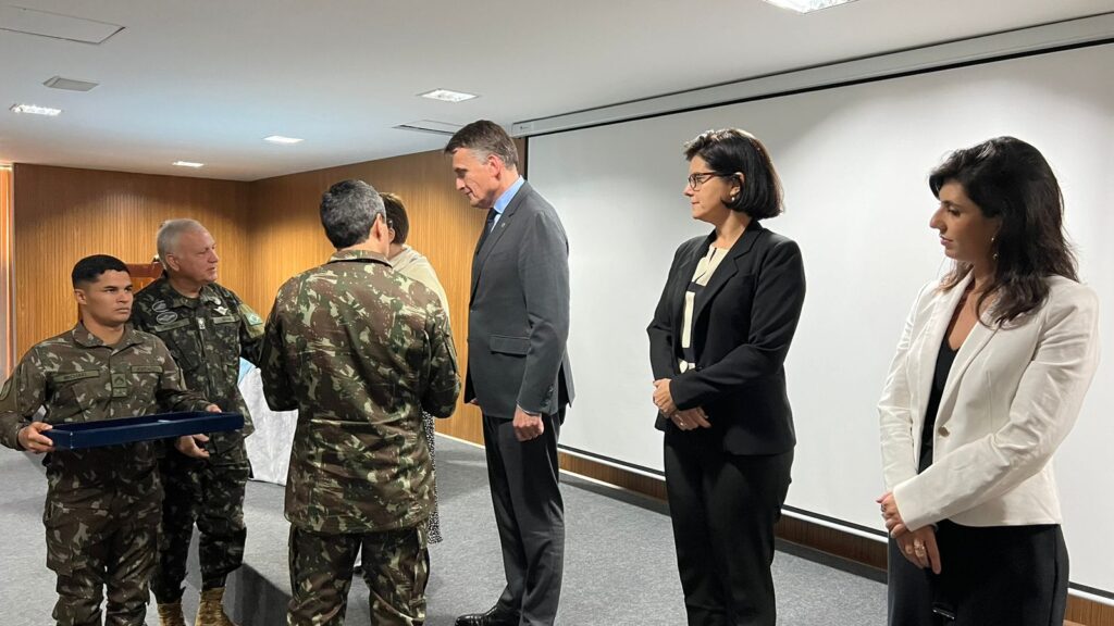 Subsecretário Geral da ONU fala a militares brasileiros sobre prevenção de abuso e exploração sexual em missões de paz Subsecretário Geral da ONU fala a militares brasileiros sobre prevenção de abuso e exploração sexual em missões de paz/violencia contra as mulheres